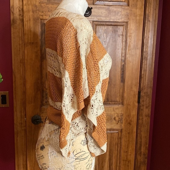 Kerisma Lightweight camel Creme open Knit Sweater Kimono Oversized sleeve M/L - Picture 3 of 9